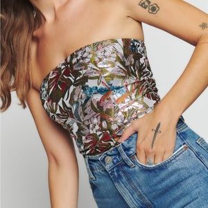 Reformation Giorgia Top, size 6
Color: Ivory Floral Brocade, sold out online.